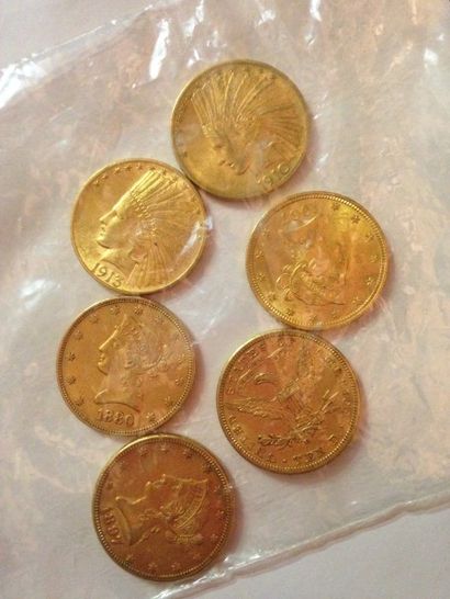 null *Lot de six pièces de dix dollars américains en or jaune :

Deux pièces datées...
