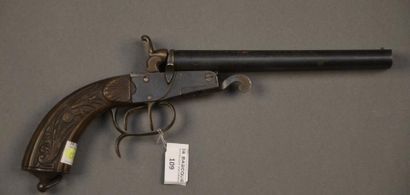 France Pistolet coup de poing
Double canon basculant re-bronzé anciennement, crosse...