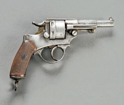 France Revolver 1873 de la manufacture d'armes de Saint-Étienne, calibre 11
Monture...