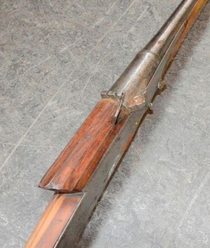 INDE Fusil à mèche «THORADAR»
Bois et fer
XIXe siècle