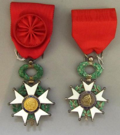 France Médaille de chevalier de la Légion d'Honneur, IVe République
En bronze doré...