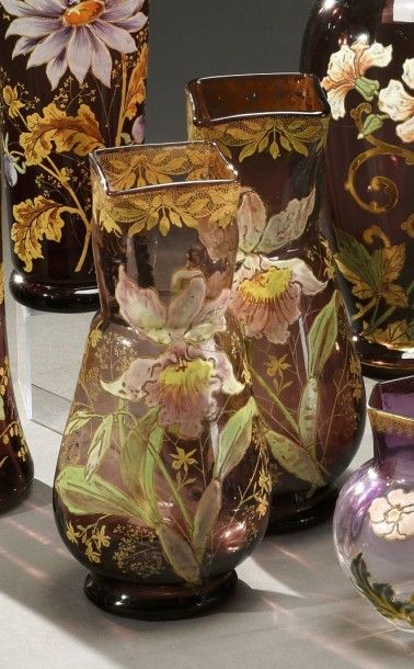 LEGRAS - CRISTALLERIE de SAINT-DENIS Orchidées cattleyas
Paire de vases, les bases...