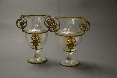 null Paire de vases en cristal montés bronze doré

Fin du XIXe siècle 