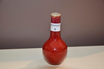 null CHINE - XIXe siècle

Vase en porcelaine émaillée sang de boeuf.

H. 12 cm


