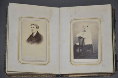 null Cartes de visite, 1860-1880
Réunion de 4 albums comprenant en tout plus 130...