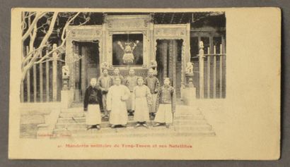 null L'Indochine en cartes postales, vers 1900
Rare suite de 27 cartes postales,...