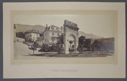 null Aix-les-Bains et son Grand Hôtel, 1880
Rare et remarquable réunion de 8 tirages...