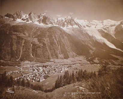null Chamonix et la Chaîne du Mont-Blanc par Joseph TAIRRAZ (1827-2002)
Très belle...