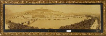null Panorama de Lyon, le coteau de Fourvière
Photoglyptie par Neurdein Frères dans...
