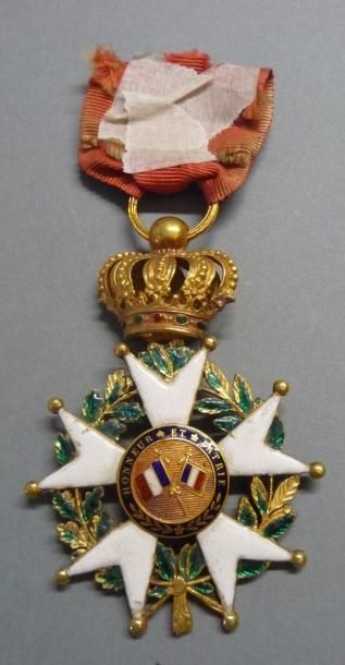 null FRANCE

Croix d'officier de la Légion d'Honneur monarchie de juillet en or

Poinçon...
