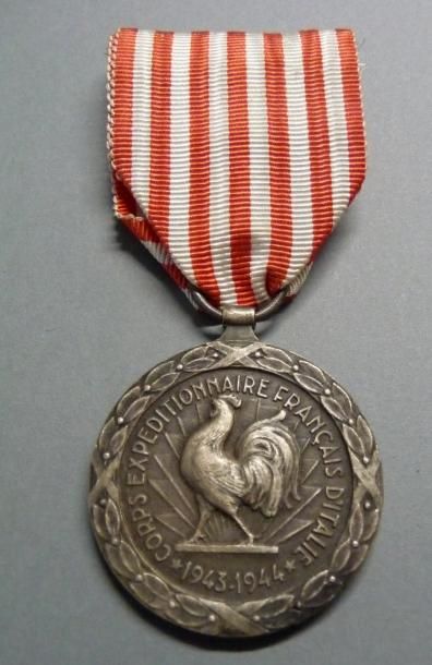 null FRANCE

Médaille commémorative de CEF

En bronze argenté, ruban d'origine

Taille...