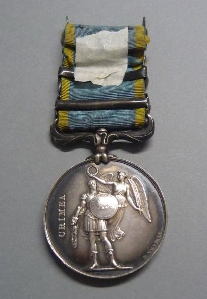null GRANDE-BRETAGNE

Médaille de Crimée

En argent, signée WYON, taille ordonnance,...