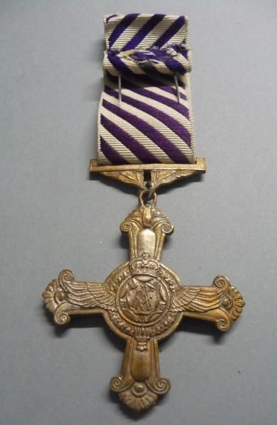 null GRANDE-BRETAGNE

Distinguished Flying Cross

En bronze argenté, fabrication...