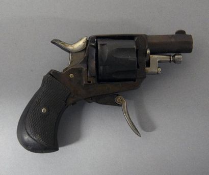 null GRANDE-BRETAGNE

Revolver British BULL-DOG, calibre 8 mm environ

En l'état

L....