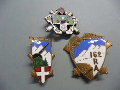 null Lot de trois insignes régiment d'artillerie de montagne 

157ème RA Drago Paris...