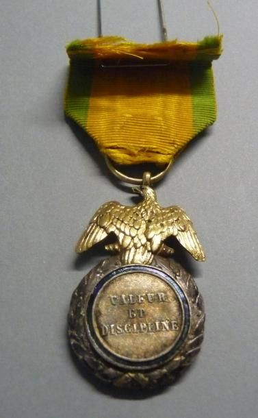 null FRANCE

Médaille militaire Second Empire deuxième type

En argent, vermeil et...