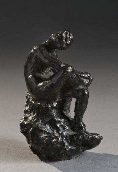 Pierre BONNARD (1867-1947) 
Baigneuse au rocher essuyant son pied droit
Bronze à...