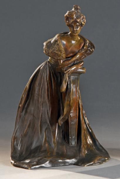 GEORGES VAN DER STRAETEN (1856-1926) Élégante accoudée
Sculpture. Épreuve en bronze...