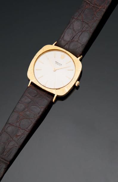ROLEX, vers 1967 Cellini, No. 1817402

Montre bracelet en or jaune 18k (750). Boîtier...