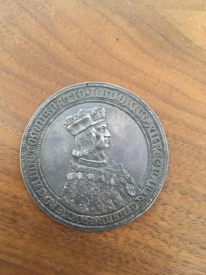null Médaille historique en argent aux portraits d'Anne de Bretagne et de Louis XII

Prague...