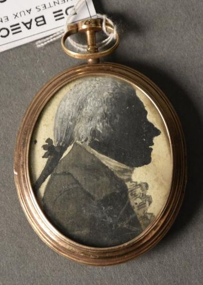 null Ecole FRANCAISE du XVIIIe siècle

Portrait de gentilhomme en habit noir

Miniature...