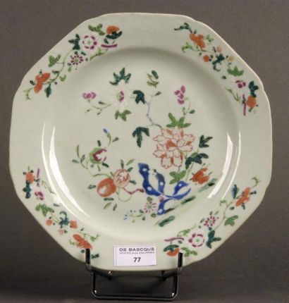 null COMPAGNIE DES INDES

Assiette octogonale en porcelaine à décor polychrome floral

Début...