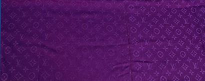 null Louis VUITTON Châle en cachemire et soie violet imprimés du monogram, bords...