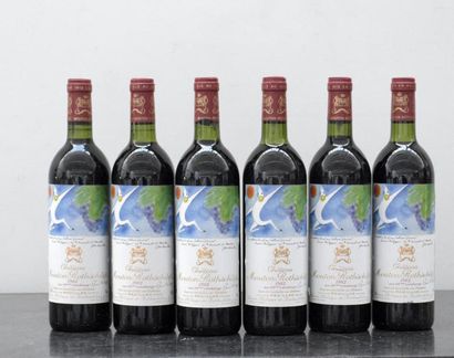 null 6 B CHÂTEAU MOUTON ROTHSCHILD (Caisse Bois)
1 B.G; 3 T.L.B.-; quelques marques...