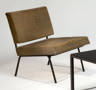 FLORENCE KNOLL (NÉE EN 1917) Chauffeuse, piétement en métal tubulaire laqué noir,...