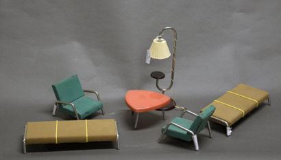 JINDRICH HALABALA (1903-1978) Mobilier miniature de présentation en bois, acier chromé...