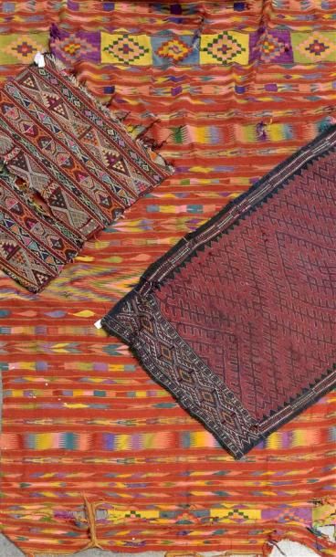 null Couverture, Afrique de l'ouest, vers 1930
Tissage kilim laine polychrome et...