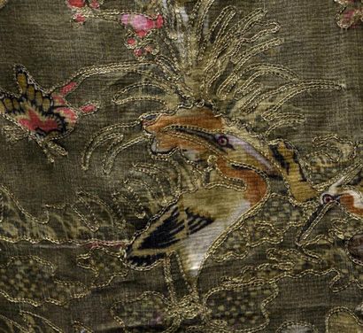 null Tenture aux oiseaux, vers 1900
Satin de soie imprimé et teint à la réserve en...
