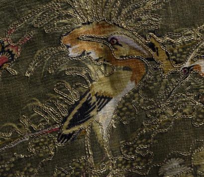 null Tenture aux oiseaux, vers 1900
Satin de soie imprimé et teint à la réserve en...