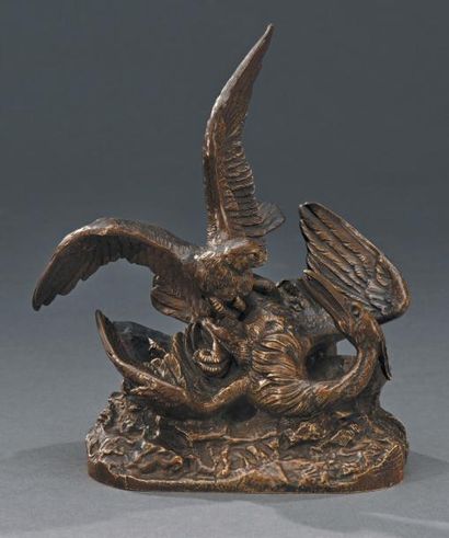 Attribué à Antoine Louis BARYE (1796-1815) Oiseau de proie attaquant un héron
Bronze...