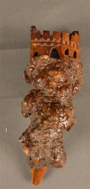 Art populaire et Objets de curiosité Fourreau de pipe représentant une taupe, sculpté...