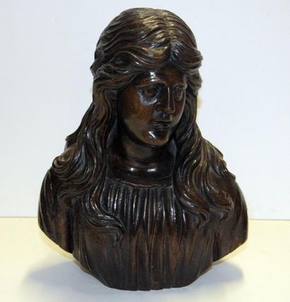 null 
Buste de Saint en bois naturel sculpté


Travail d'Art Populaire du XIXe siècle


H....