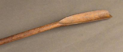 TABLEAUX ANCIENS Gouge à asperge en fer forgé L. 50 cm, poignée refaite 