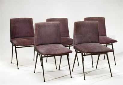 null Travail des années 1960 Suite de cinq chaises à garniture de tissu bleu, piétement...