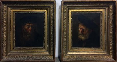null Ecole FRANCAISE du XIXe siècle Portraits de vieillards Deux huiles sur panneau,...