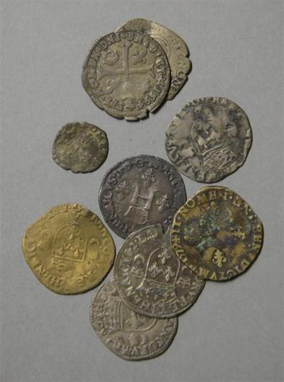 Monnaies - Médailles - Sceaux Lot de 9 monnaies du XVIème siècle : douzains