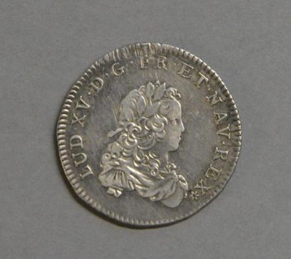 Monnaies - Médailles - Sceaux Louis XV : quart d'écu de France 1721 C, TB, traces...