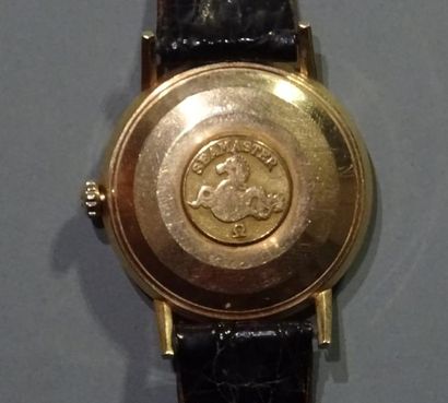 OMEGA Montre bracelet d'homme en or jaune 18K (750/°°), modèle « Seamaster DE VILLE...