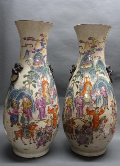 Art d'Asie CHINE, Nankin - Fin du XIXe siècle Paire de grands vases à col évasé en...