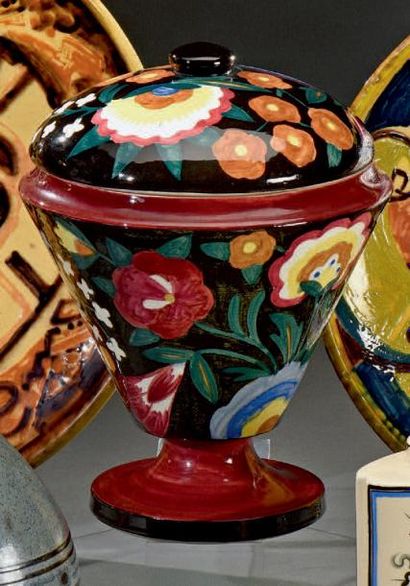 PRIMAVERA - Ateliers d'Art du Printemps Bouquet de fleurs stylisées
Important pot...