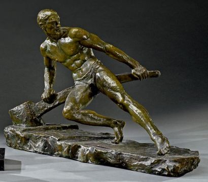 PIERRE LE FAGUAYS (1892-1935) La barre
Sculpture.
Épreuve en bronze à patine vert...