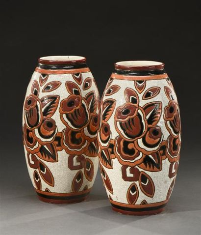 Charles CATTEAU (1880-1966) & BOCH FRÈRES KERAMIS * Modèle D. 1173-895
Paire de vases...