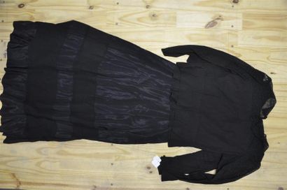 Archives textiles - Etoffes - Papiers peints Robe du soir, vers 1930, robe longue...