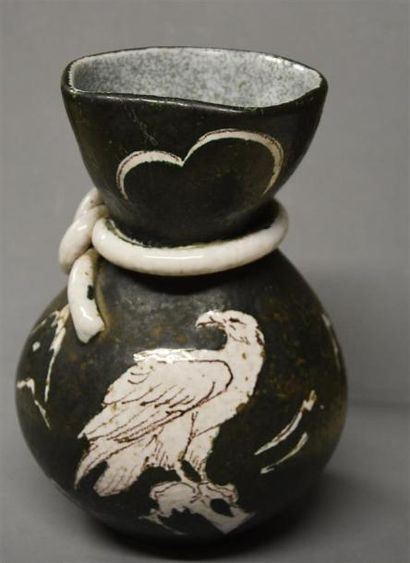 Céramique - Faïence - Porcelaine Travail italien des années 1950 Vase en grès émaillée...