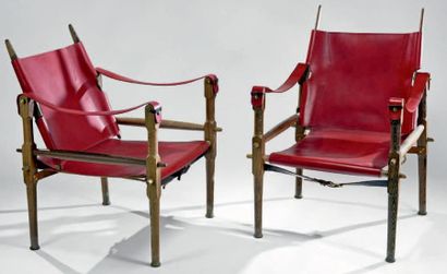 Dans le goût de Kaare KLINT Paire de fauteuils démontables à structure en bois, assise,...