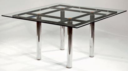 KNOLL INTERNATIONAL Table modèle «Andre», structure en métal chromé, plateau carré...